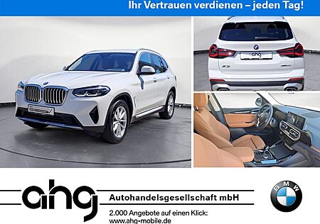 BMW X3 xDrive20iA Standheizung AHK Rückfahrkamera Sp