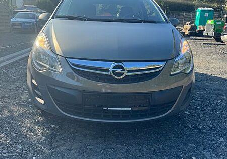 Opel Corsa D 1,2 Klima scheckeft tüv 03/26