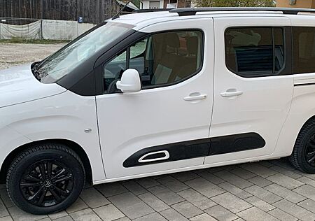 Citroën Berlingo PureTech 130 SHINE XL EAT8 AHK HUD NAVI