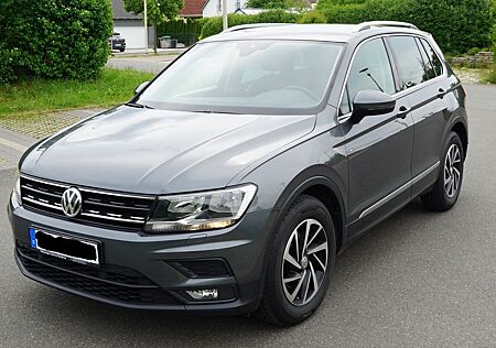 VW Tiguan Volkswagen 2.0 TDI SCR JOIN mit AHK