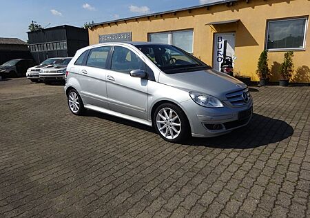 Mercedes-Benz B 180 CDI Special Edition Automatick Klima