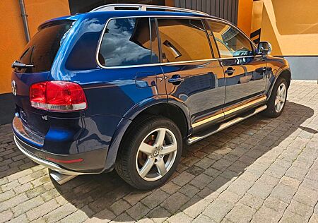 VW Touareg Volkswagen 4.2 V8 Tiptronic Standard