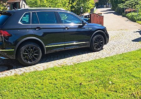 VW Tiguan Volkswagen R Line 2.0 TDI 176kW DSG 4x4 Highline