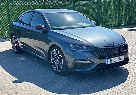 Skoda Octavia 2.0 TDI DSG RS ACC DCC Ad.Led