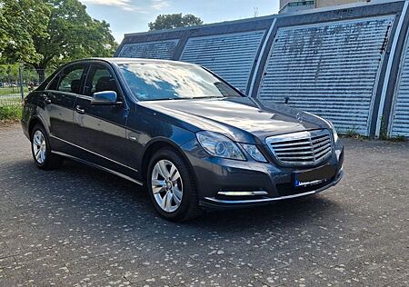 Mercedes-Benz E 350 CGI BlueEFFICIENCY