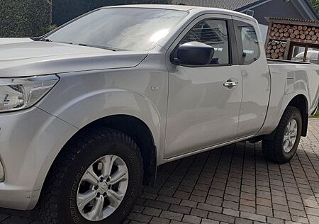 Nissan Navara 4x4 AHK EZ 2018 LUFTFEDERUNG WOHNKABINE