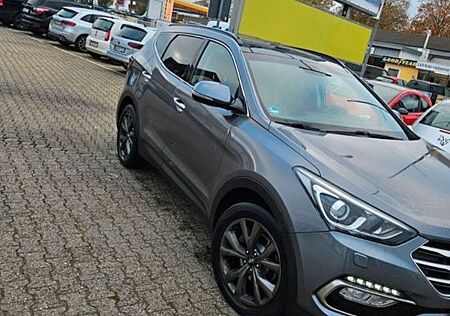 Hyundai Santa Fe blue 2.2 CRDi Style 4WD Automatik 7...