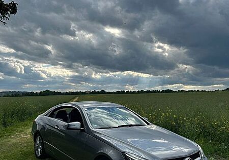 Mercedes-Benz E 350 Coupé BlueTEC -