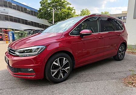 VW Touran Volkswagen Highline PANORAMA-NAVI-STANDH.-TÜV-NEU
