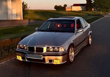 BMW 325i E36 Sammlerzustand M Paket BBS