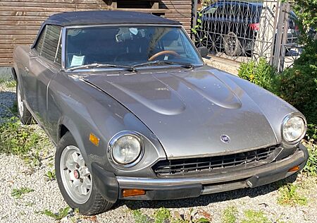 Fiat 124 Spider