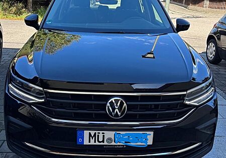 VW Tiguan Volkswagen 2.0 TDI SCR DSG Life Life