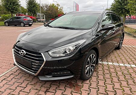 Hyundai i40 1.7 CRDi 104kW Blue Prem Aut Navi Xenon Kam