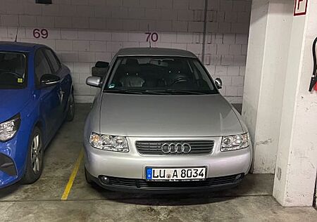 Audi A3 1.8 Ambiente Ambiente