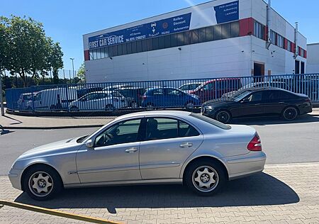 Mercedes-Benz E 200 E -Klasse Lim. Kompressor