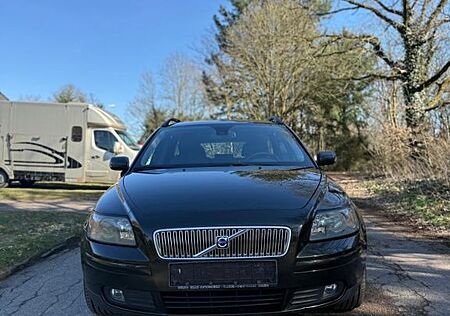 Volvo V50 2.0D Kinetic m. Diesel-Rußpartikelfilter...