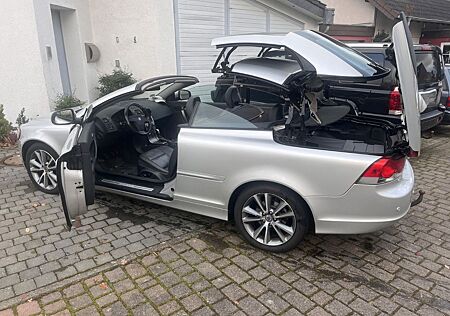 Volvo C70 2.0D Summum Cabrio