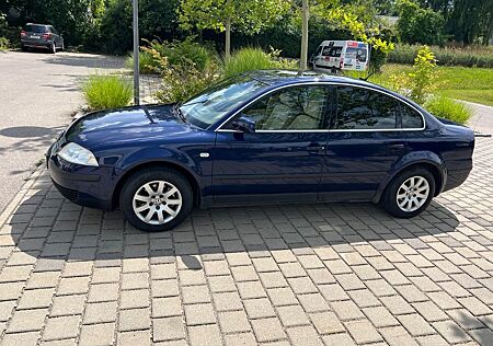 VW Passat Volkswagen 1.8 T Comfortline Family Comfortline ...