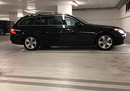 BMW 525i touring -