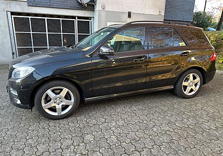 Mercedes-Benz ML 350 BlueTEC 4MATIC - AMG Paket