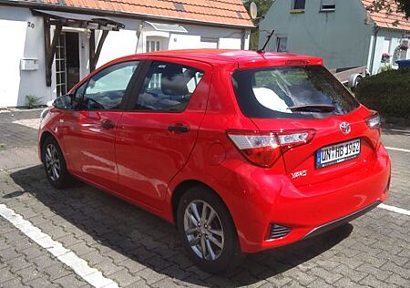 Toyota Yaris 1,0-l-VVT-i -