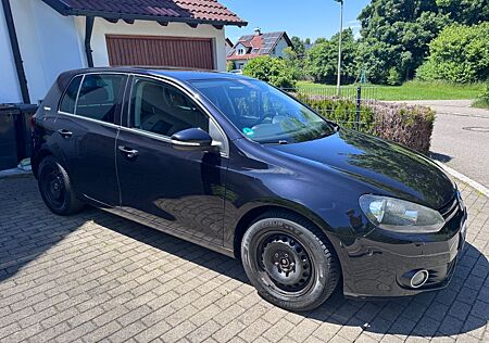 VW Golf Volkswagen 1.6 TDI BMotion Tech. Team