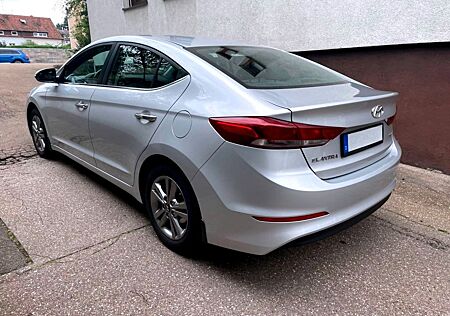 Hyundai Elantra 1.6 Benzin Automatik
