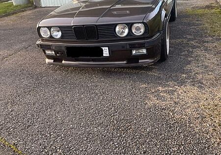 BMW 325i E30 Cabrio