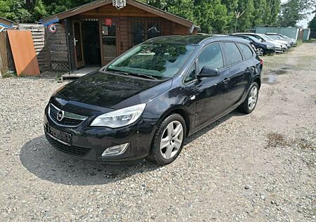Opel Astra J Sports Tourer Design Edition