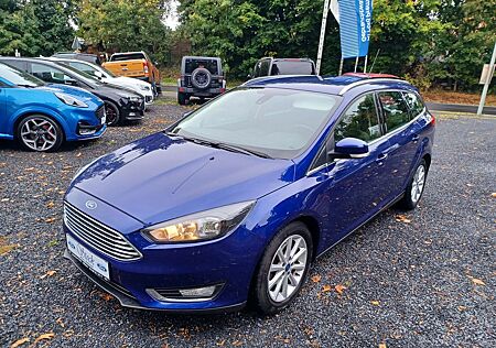 Ford Focus 1,0 ** Titanium / Navi ** mit Garantie