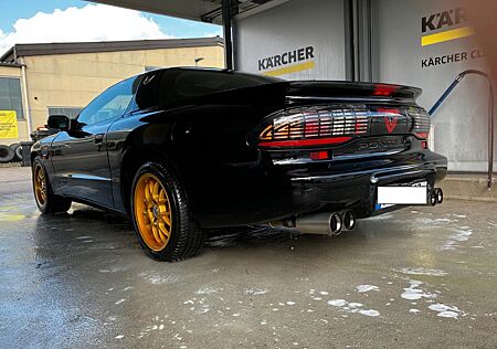 Pontiac Firebird 3.4 V6 mit Targa Dach - TÜV NEU