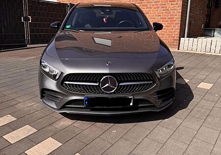 Mercedes-Benz A 200 A - AMG Line