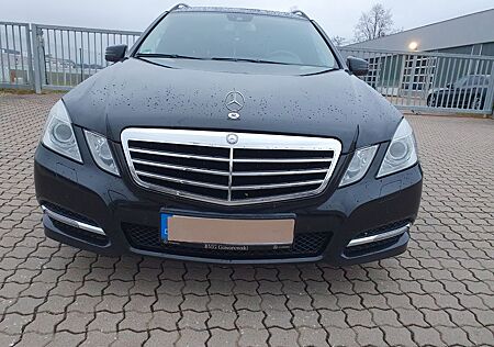 Mercedes-Benz E 200 CDI T BlueEFFICIENCY AVANTGARDE AVANTGARDE