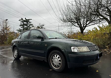 VW Passat Volkswagen 1.6 Comfortline KLIMA/TÜV NEU/TOP ZUSTAND