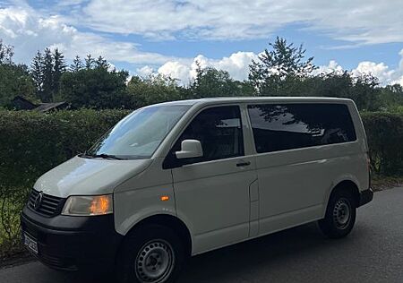 VW T5 Caravelle Volkswagen 2,5 TDI