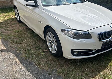 BMW 520d xDrive A -