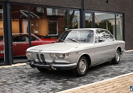 BMW 2002 2000 CS Neue Klasse Coupe