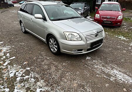 Toyota Avensis Kombi 1.8 Executive *Sehr gepflegt*