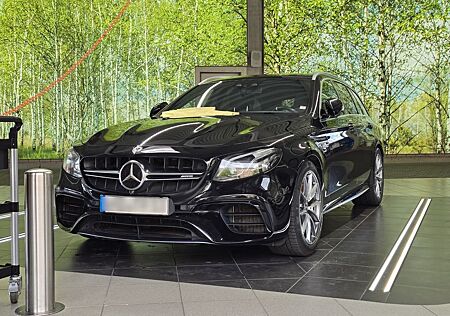 Mercedes-Benz E 63 AMG Mercedes-AMG E 63 S 4MATIC+ T Autom...