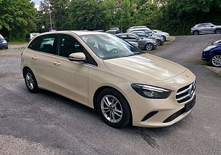 Mercedes-Benz B 180 d Style W247 Aut&Navi&LED