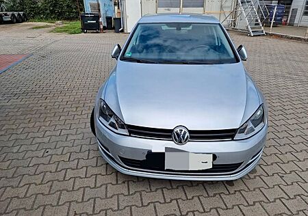 VW Golf Volkswagen 2.0 TDI BMT LOUNGE (TOP ZUSTAND/NEUER TÜV)