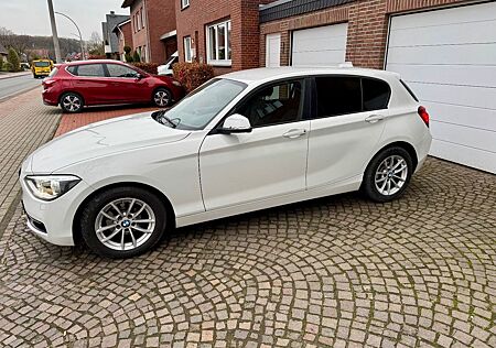 BMW 116i Sport Line Sport Line *TÜV NEU* *Unfallfrei