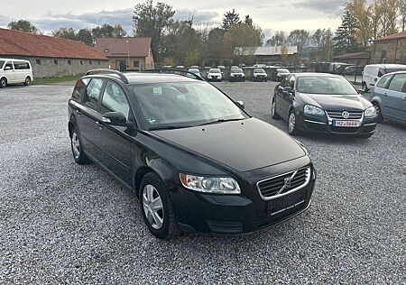 Volvo V50 gebraucht kaufen Volvo V50 Kombi 1.6 D Kinetic
