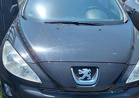 Peugeot 308 Edition Millesim 200 120 VTi Edition Mil...