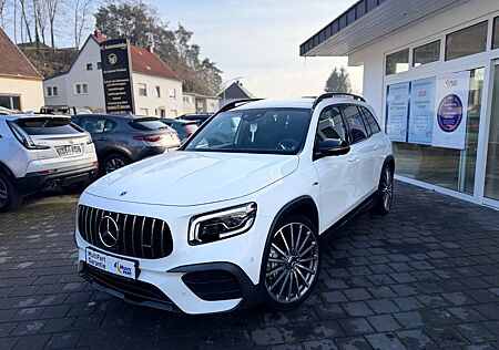 Mercedes-Benz GLB 35 AMG 4Matic*Panorama*Night-Packet*High-End