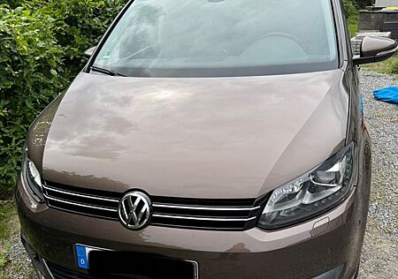 VW Touran Volkswagen 2.0 TDI DSG Highline SH AHK 8fach Bereift