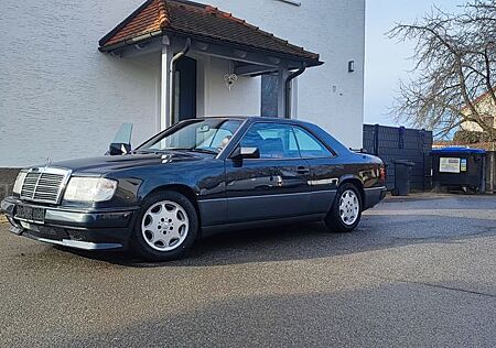 Mercedes-Benz CE 300 H-Zulassung, rostfrei, AMG Front