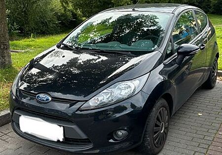 Ford Fiesta 1.4 Trend Trend**1. Hand**74.000km**TOP**
