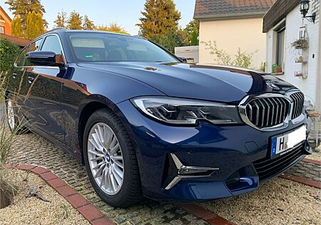 BMW 330i Touring Luxury Line Auto Luxury Line