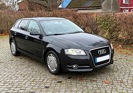 Audi A3 1.6 TDI (DPF) Ambiente Sportback